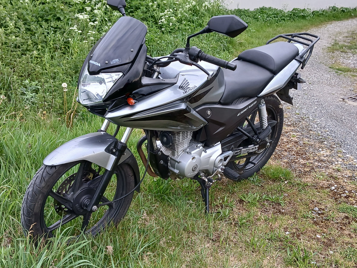 CB 125 F 12/2009